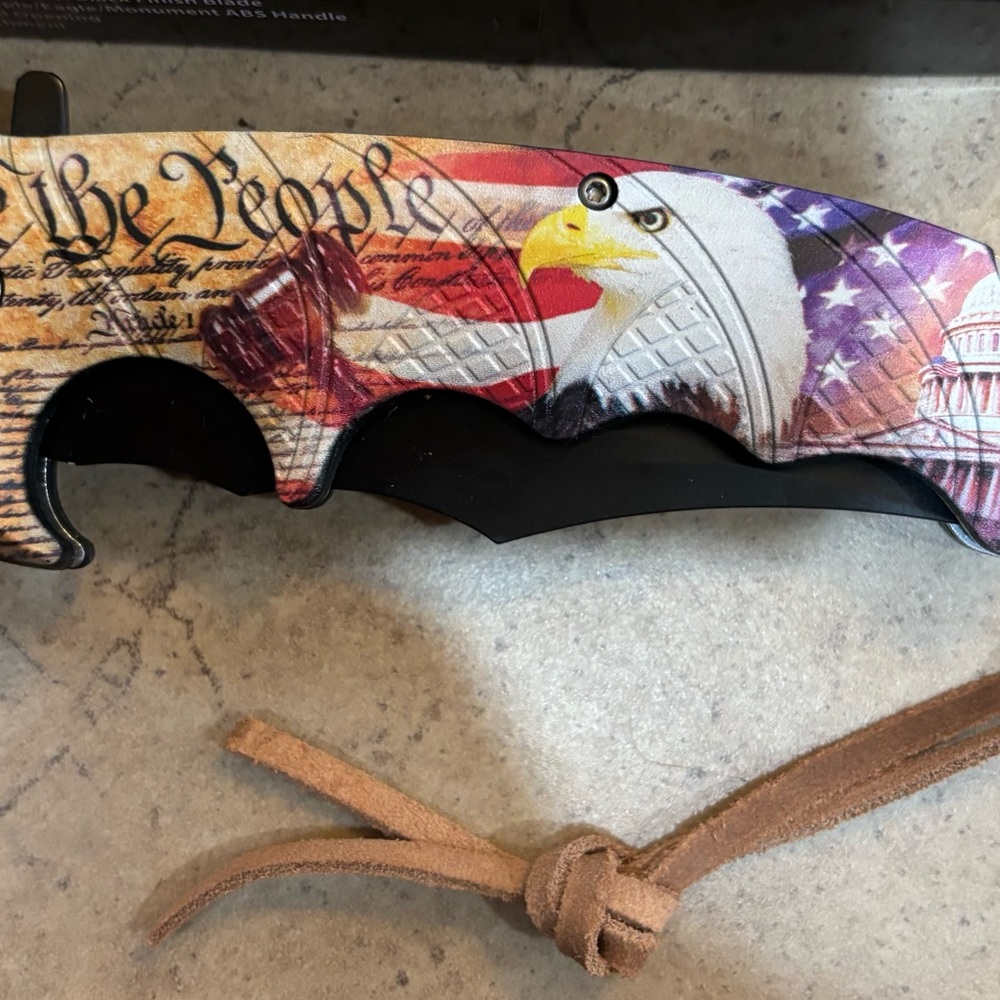 Collectible patriotic knife, home decor, bnib
